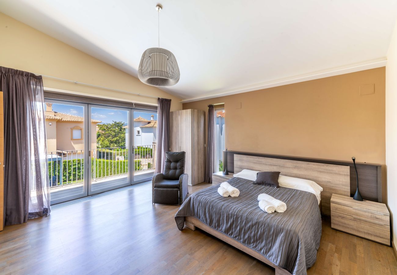 Villa en Oliva - Villa Beachside Retreat by ON Travel