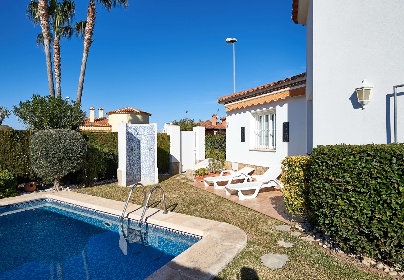 Villa en Oliva - Villa Amapola by ON Travel
