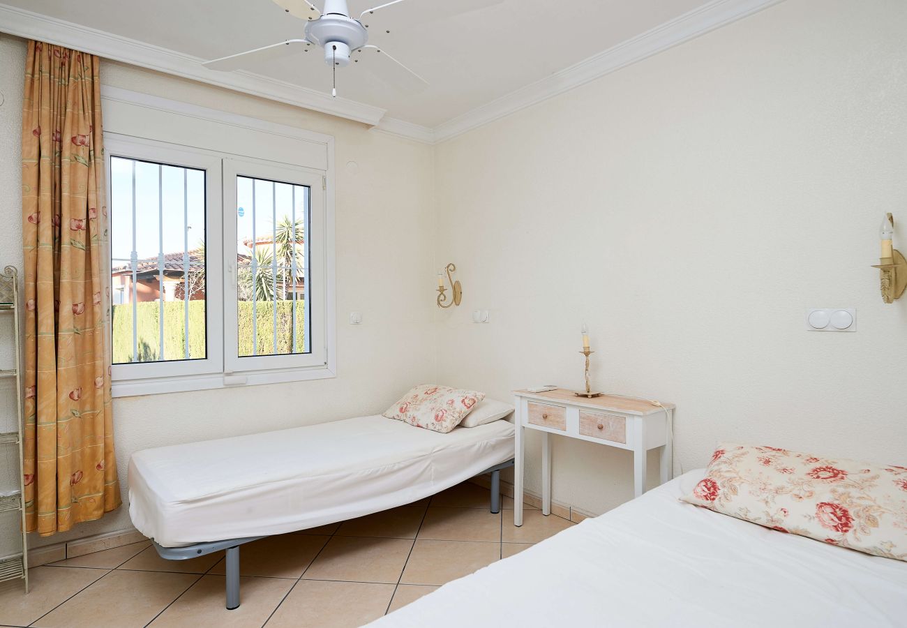 Villa en Oliva - Villa Amapola by ON Travel