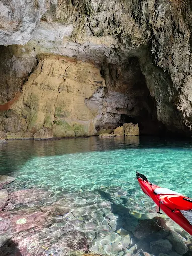 Kayak-Cueva-de-Orguens
