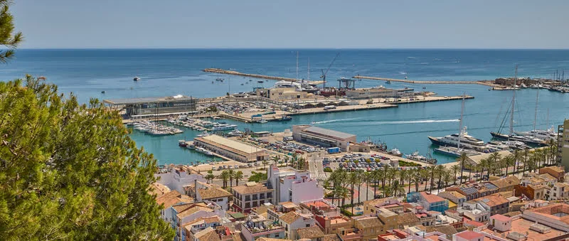 donde alojarse en denia