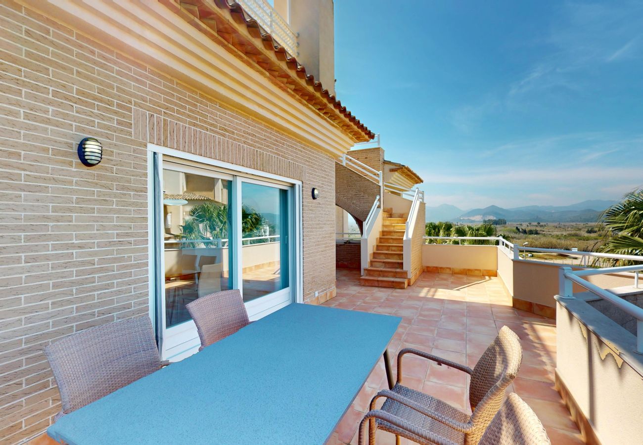 Ferienwohnung in Oliva - Bougainvillea by ON Travel