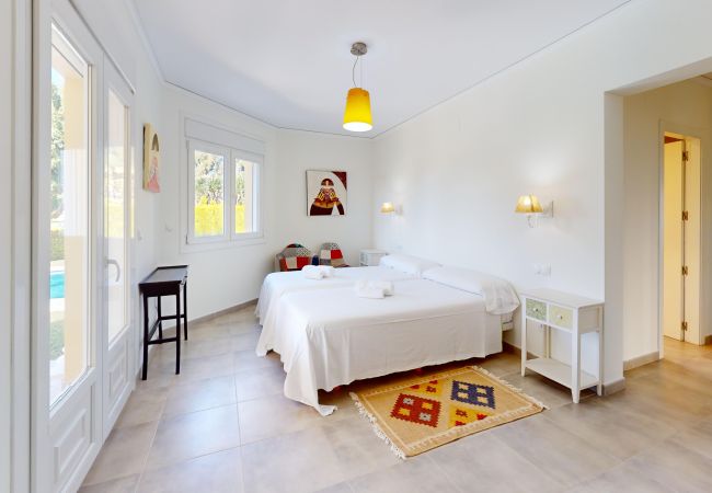 Villa in Oliva - Villa Coral by ON Travel Villa in Oliva - Villa Coral by ON Travel