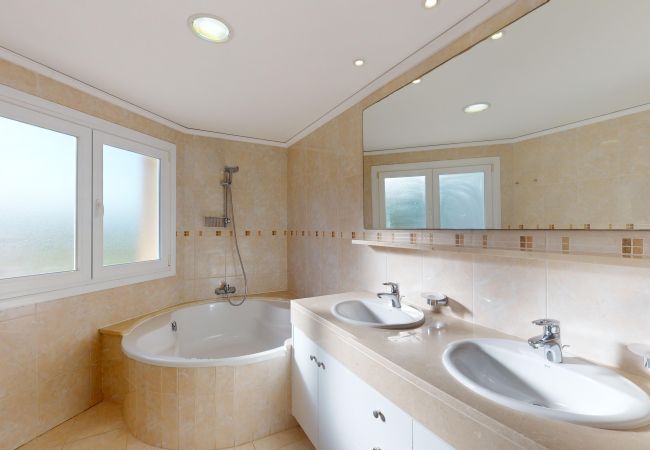 Villa in Oliva - Villa Coral by ON Travel Villa in Oliva - Villa Coral by ON Travel