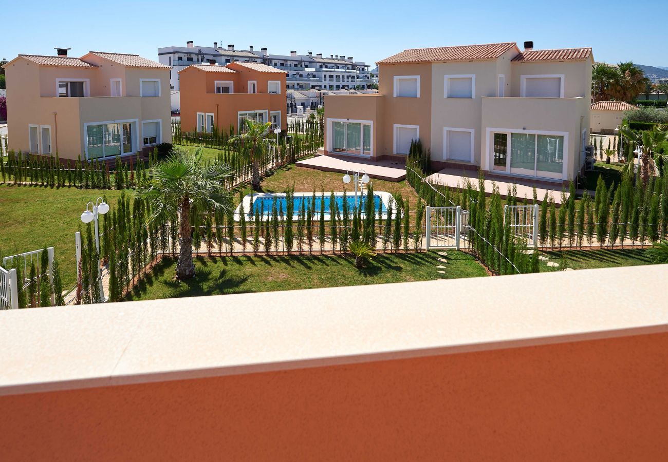 Bungalow in Oliva - Moss Rose by ON Travel