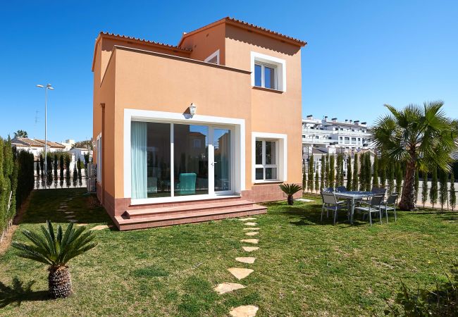 Bungalow in Oliva - Cascade by ON Travel Bungalow in Oliva - Cascade by ON Travel