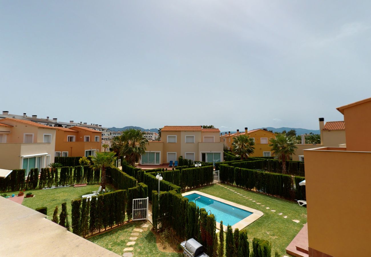 Bungalow in Oliva - Pinnacle by ON Travel
