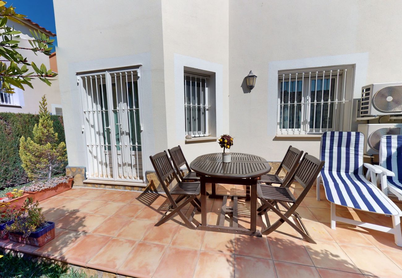 Bungalow in Oliva - Nova by ON Travel