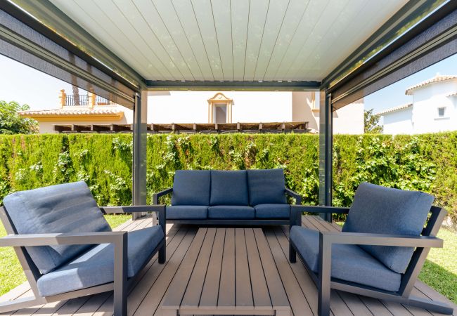 Villa in Oliva - Villa Beachside Retreat by ON Travel Villa in Oliva - Villa Beachside Retreat by ON Travel