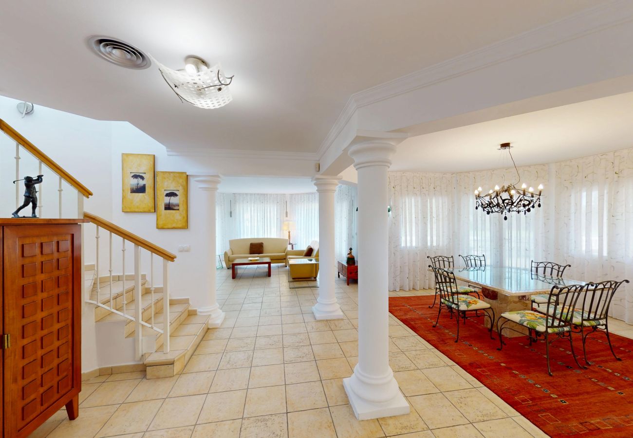 Villa in Oliva - Greenview Villa by ON Travel