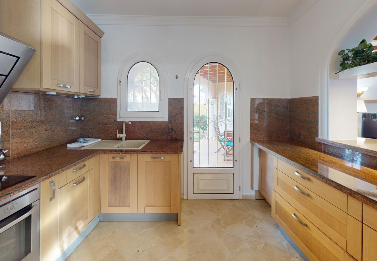 Villa in Oliva - Villa Aranjuez by ON Travel
