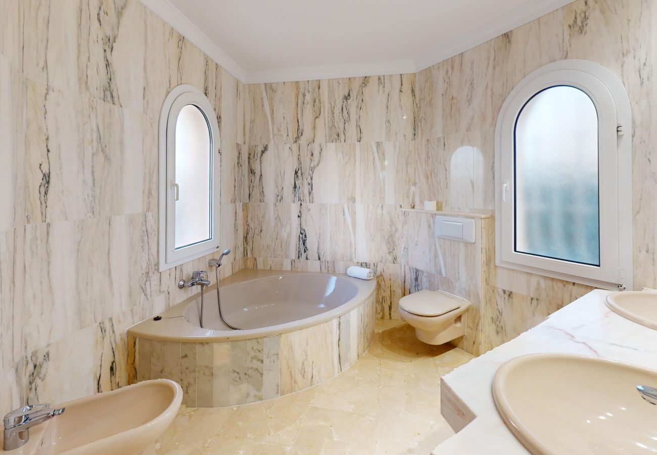 Villa in Oliva - Villa Aranjuez by ON Travel