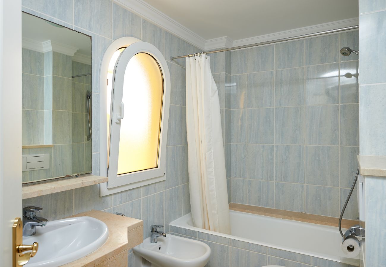 Ferienwohnung in Oliva - Camellia by ON Travel