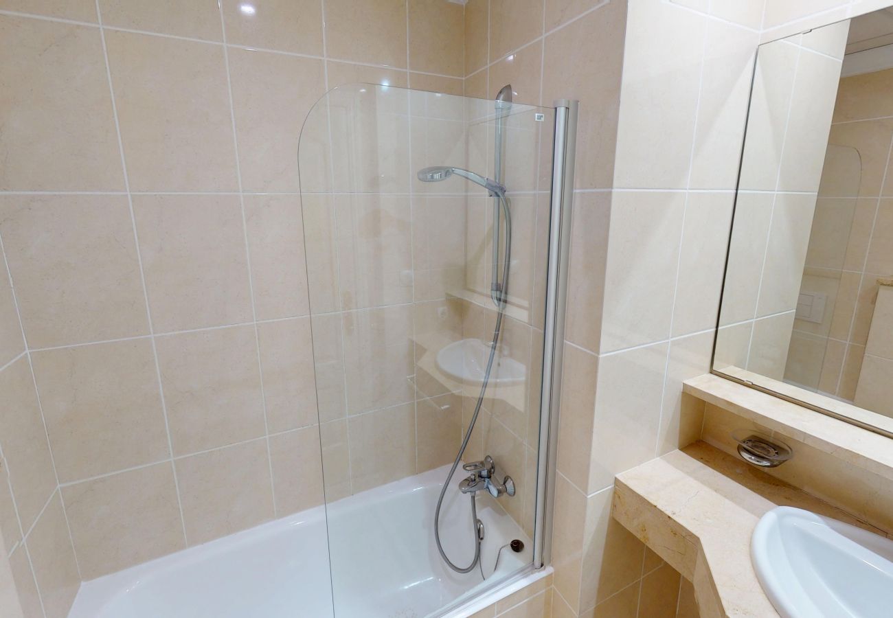 Ferienwohnung in Oliva - Camellia by ON Travel