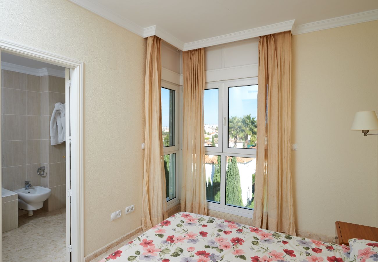 Ferienwohnung in Oliva - Smyth by ON Travel