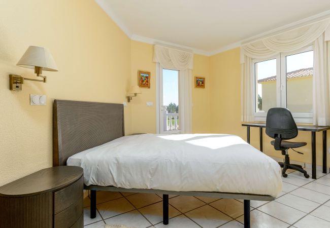 Villa in Oliva - Villa Mediterráneo by ON Travel Villa in Oliva - Villa Mediterráneo by ON Travel