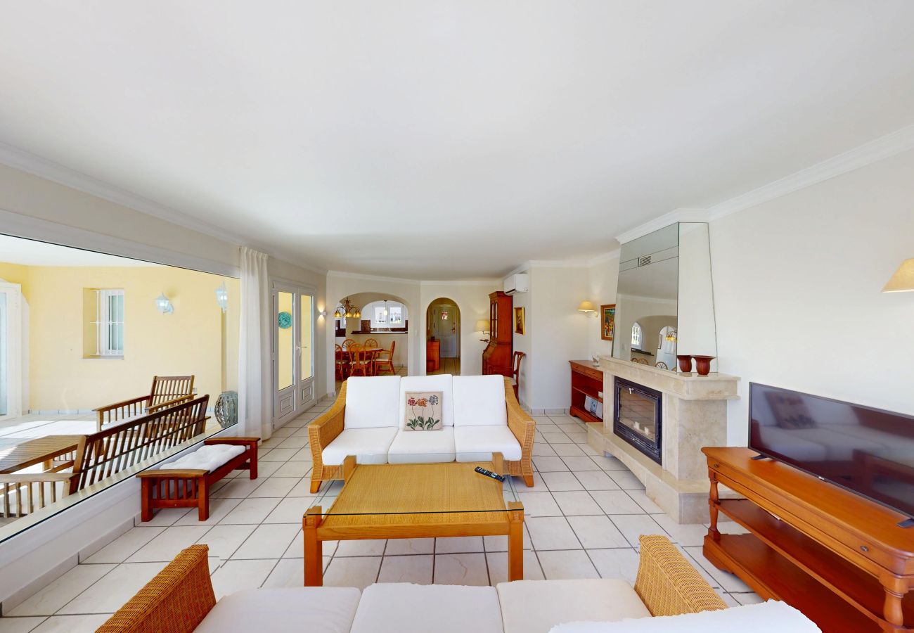 Villa in Oliva - Villa Mediterráneo by ON Travel