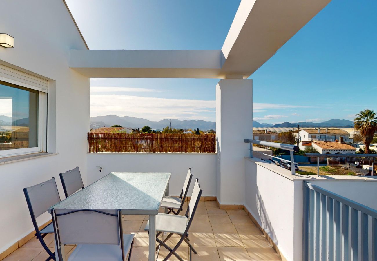 Ferienwohnung in Oliva - Sunny Nest by ON Travel 