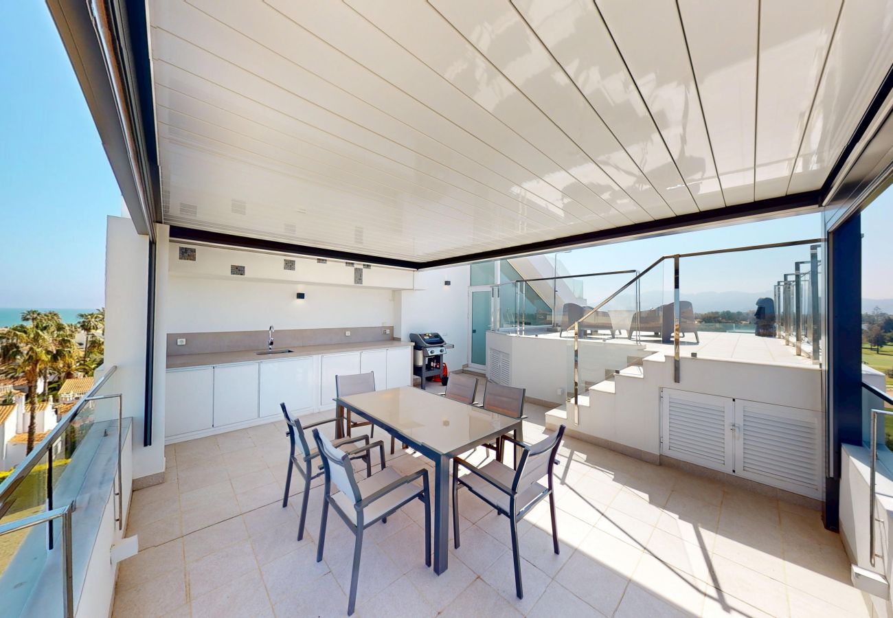 Ferienwohnung in Oliva - Golf & Sea penthouse by ON Travel