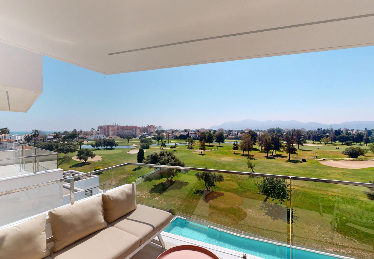 Ferienwohnung in Oliva - Golf & Sea penthouse by ON Travel