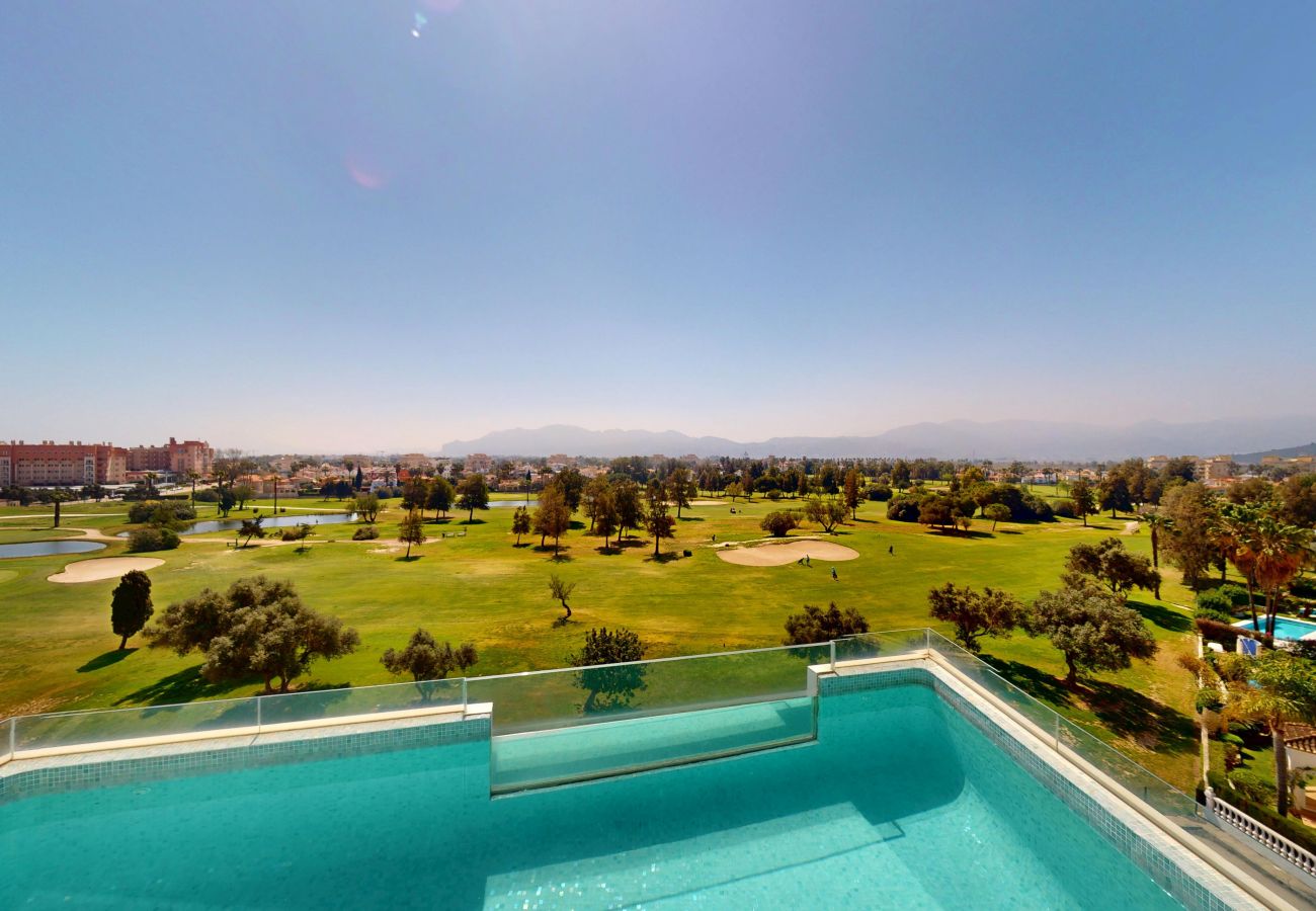 Ferienwohnung in Oliva - Golf & Sea penthouse by ON Travel