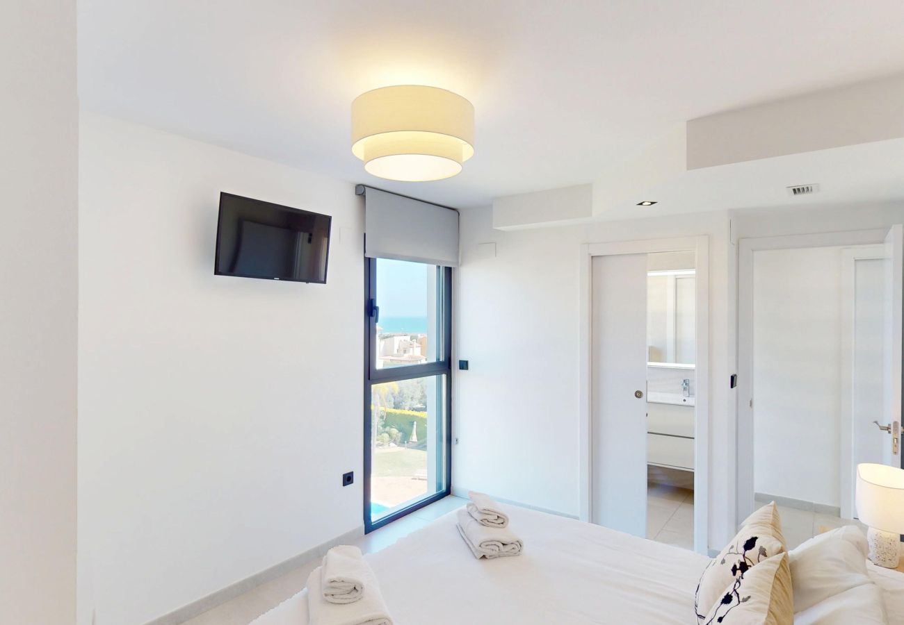 Ferienwohnung in Oliva - Golf & Sea penthouse by ON Travel