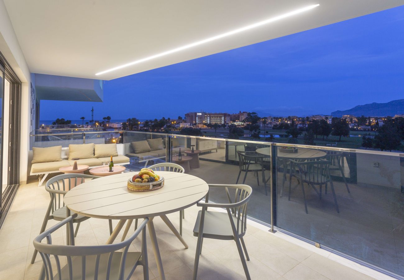 Ferienwohnung in Oliva - Golf & Sea penthouse by ON Travel