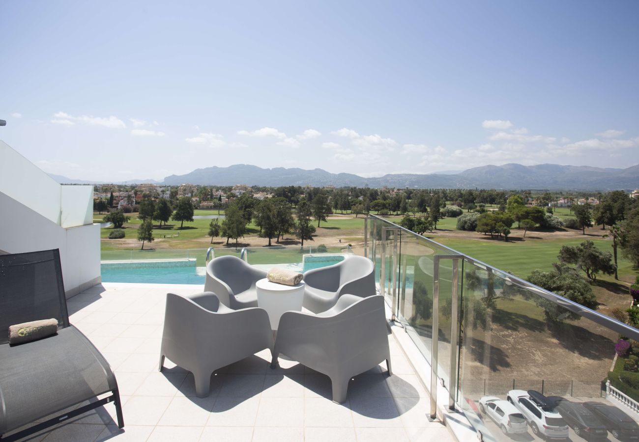 Ferienwohnung in Oliva - Golf & Sea penthouse by ON Travel