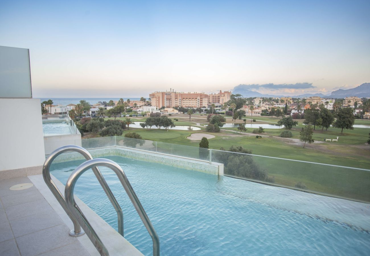 Ferienwohnung in Oliva - Golf & Sea penthouse by ON Travel
