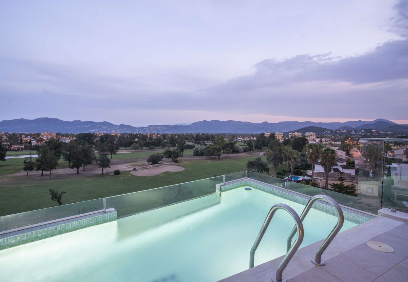 Ferienwohnung in Oliva - Golf & Sea penthouse by ON Travel