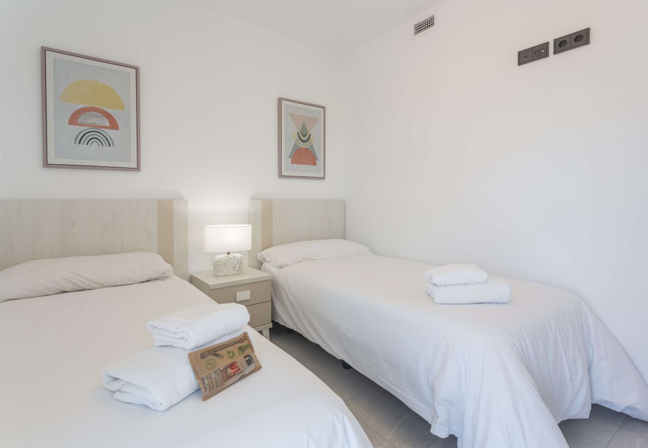 Ferienwohnung in Oliva - Golf & Sea penthouse by ON Travel