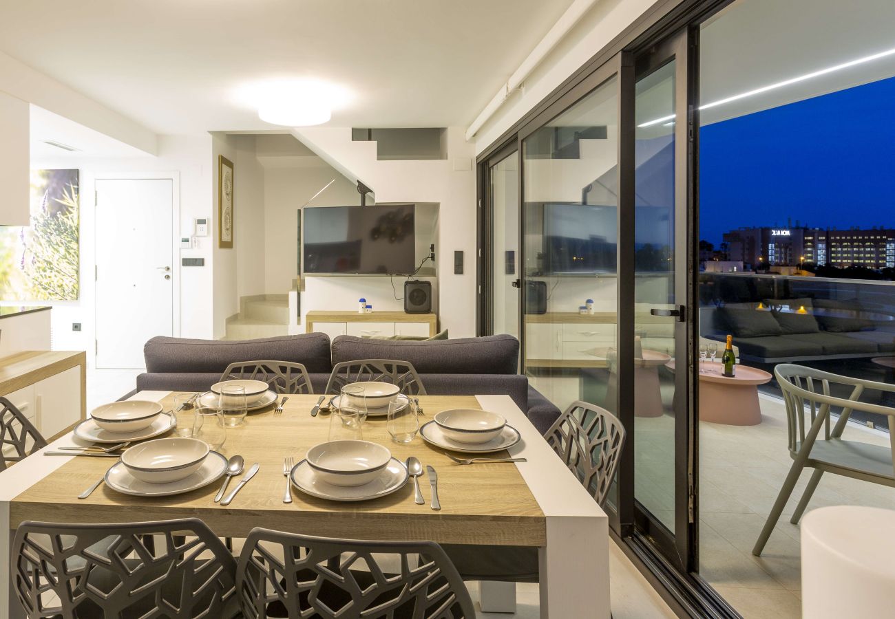 Ferienwohnung in Oliva - Golf & Sea penthouse by ON Travel