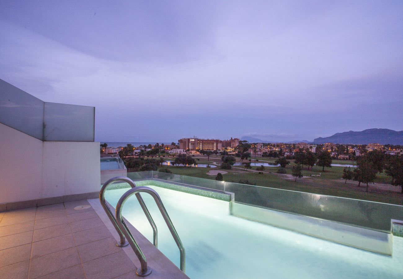 Ferienwohnung in Oliva - Golf & Sea penthouse by ON Travel