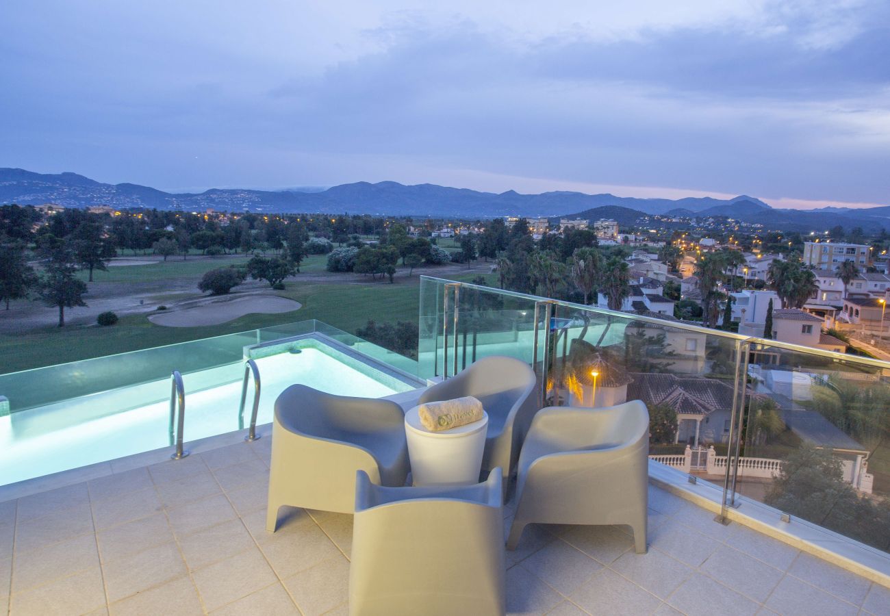 Ferienwohnung in Oliva - Golf & Sea penthouse by ON Travel