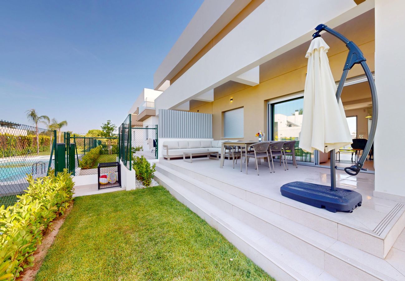 Ferienwohnung in Oliva - Aloha  by On Travel