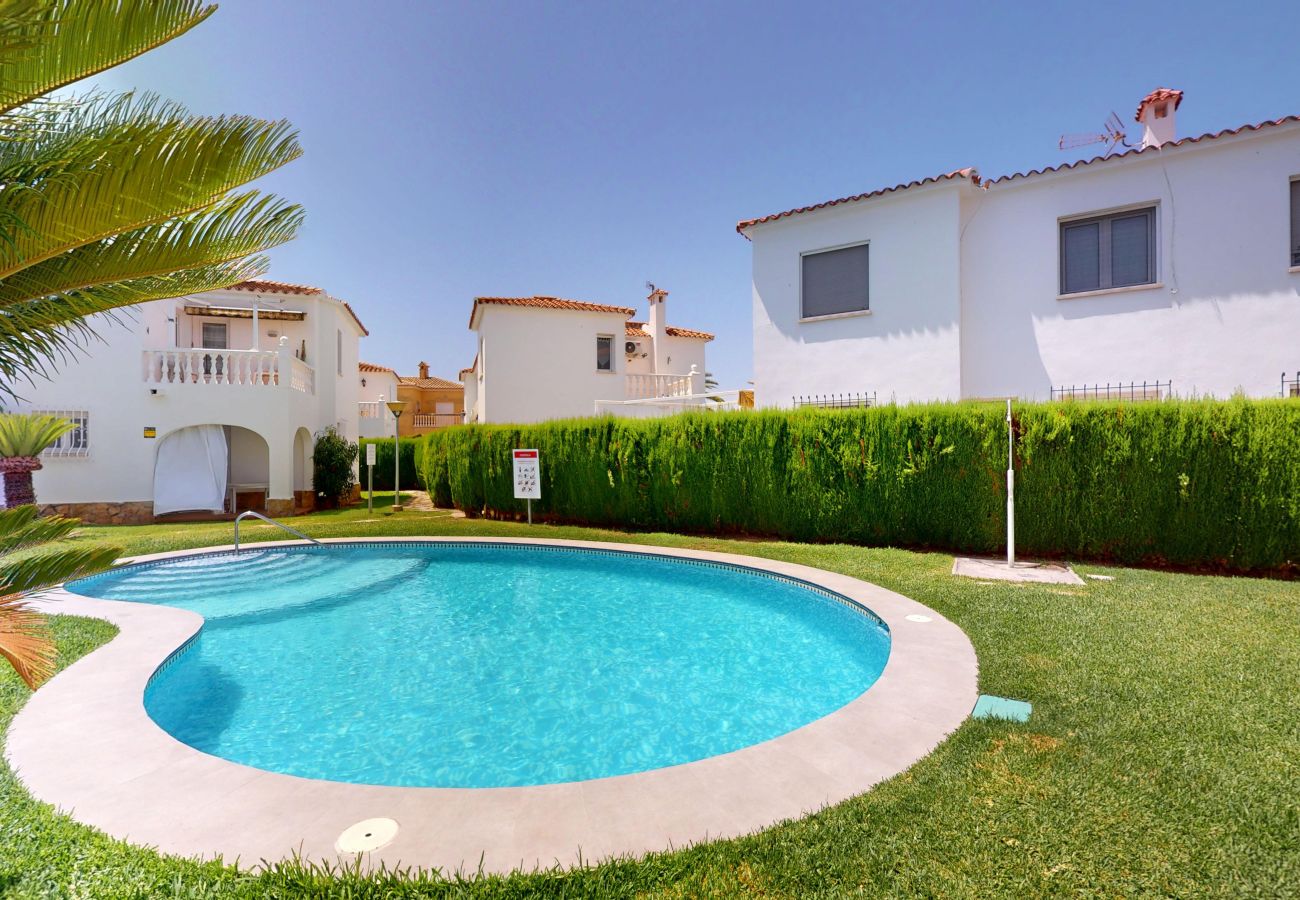 Apartment in Oliva - Iris by ON Travel