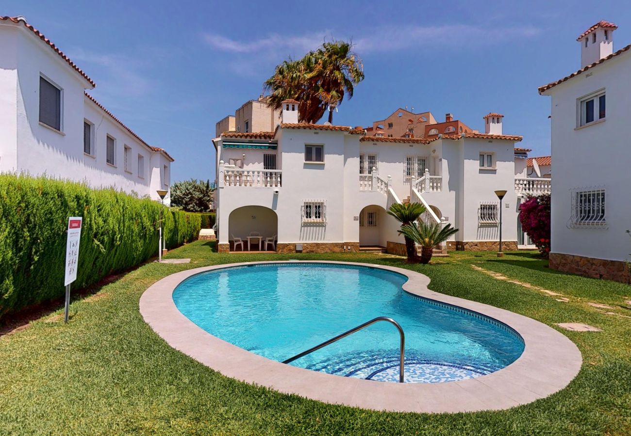Apartment in Oliva - Iris by ON Travel