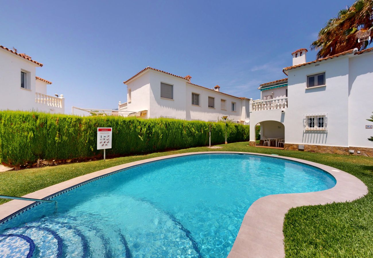 Apartment in Oliva - Iris by ON Travel