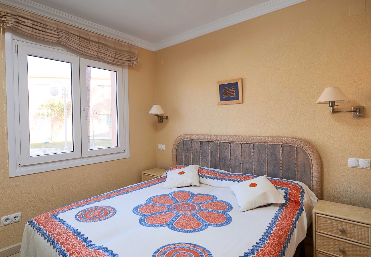 Apartment in Oliva - Yarrow by ON Travel