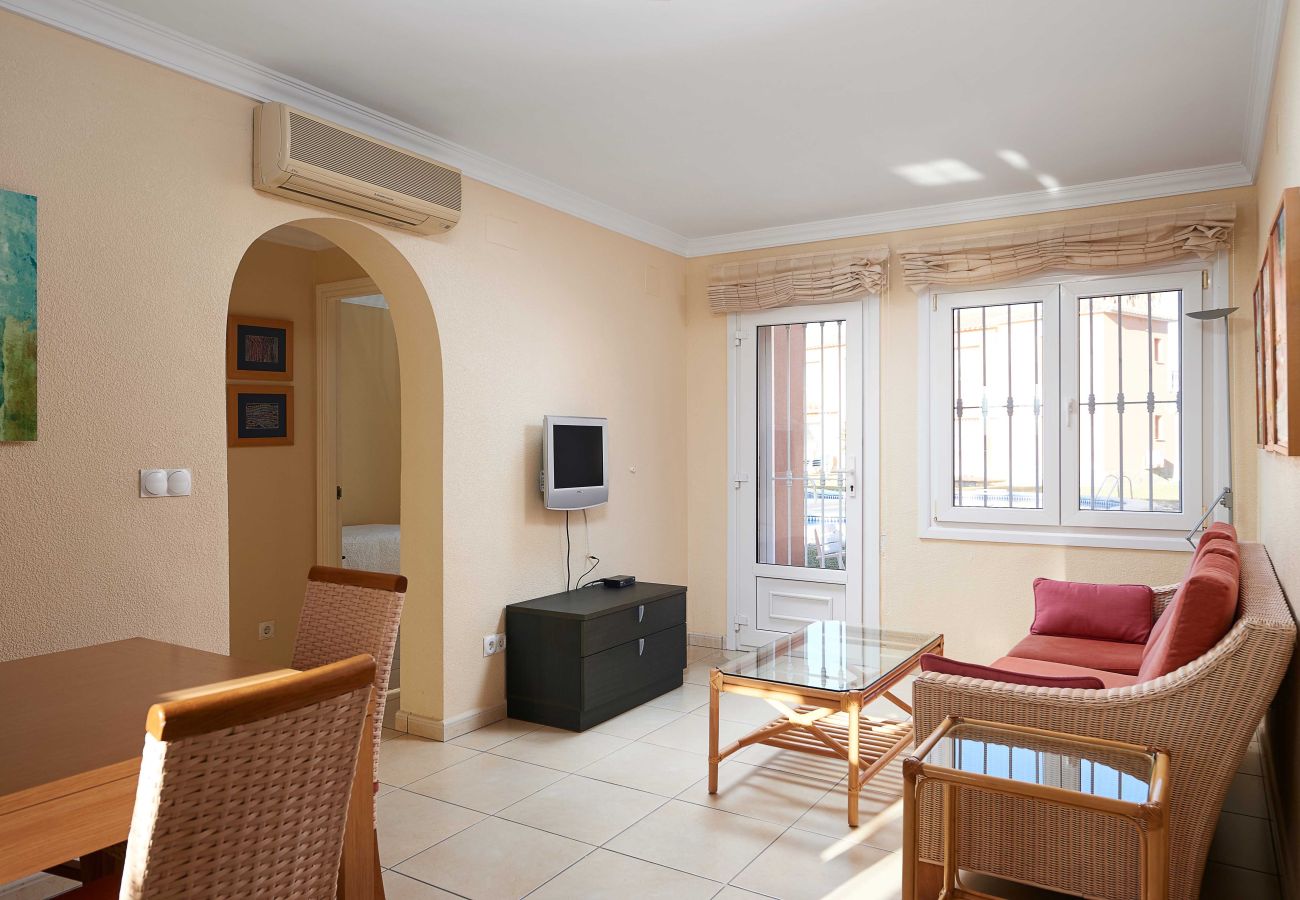 Apartment in Oliva - Yarrow by ON Travel