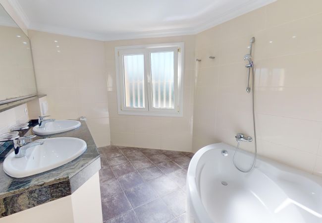 Villa in Oliva - Greenview Villa by ON Travel Villa in Oliva - Greenview Villa by ON Travel