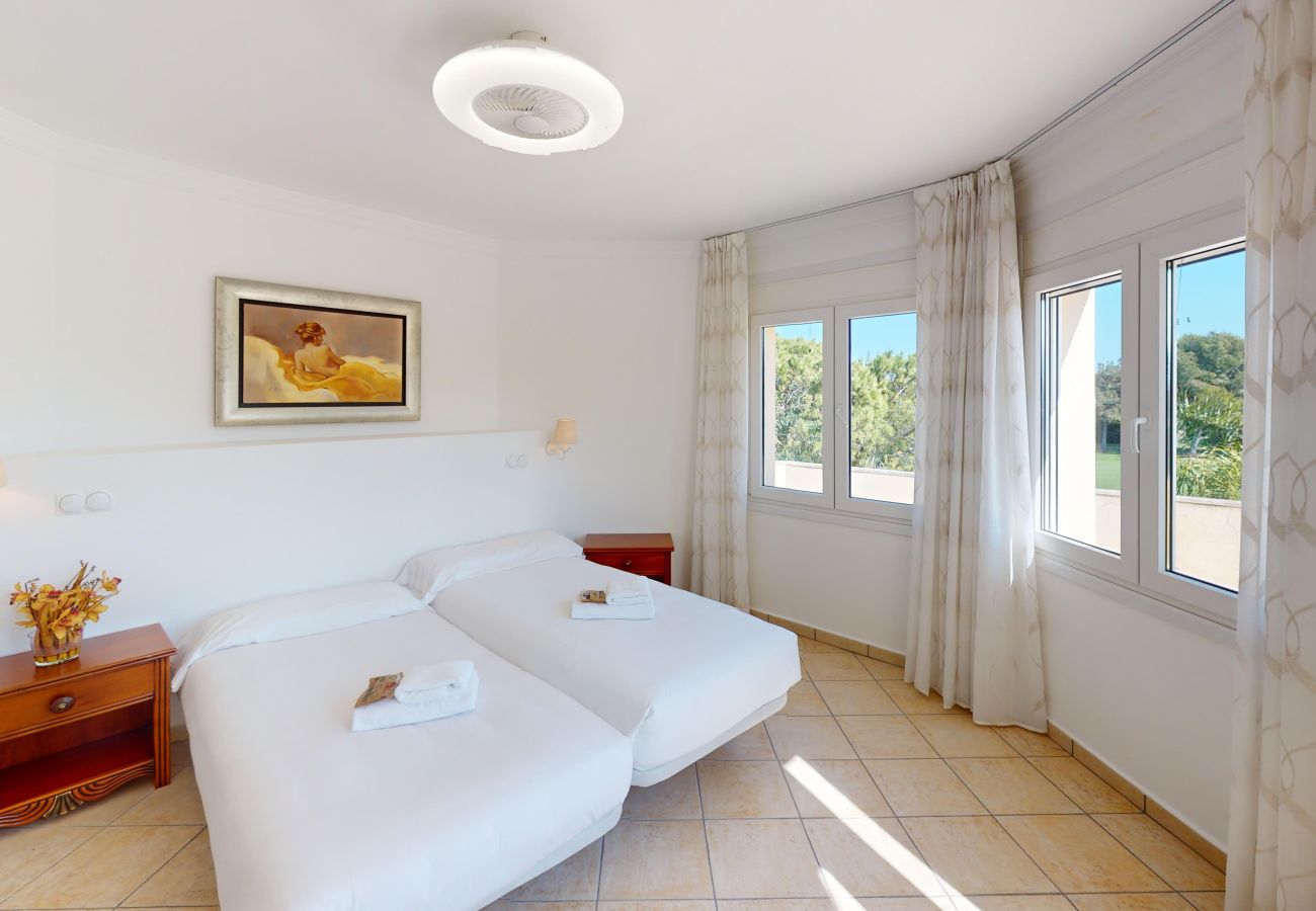 Villa in Oliva - Greenview Villa by ON Travel