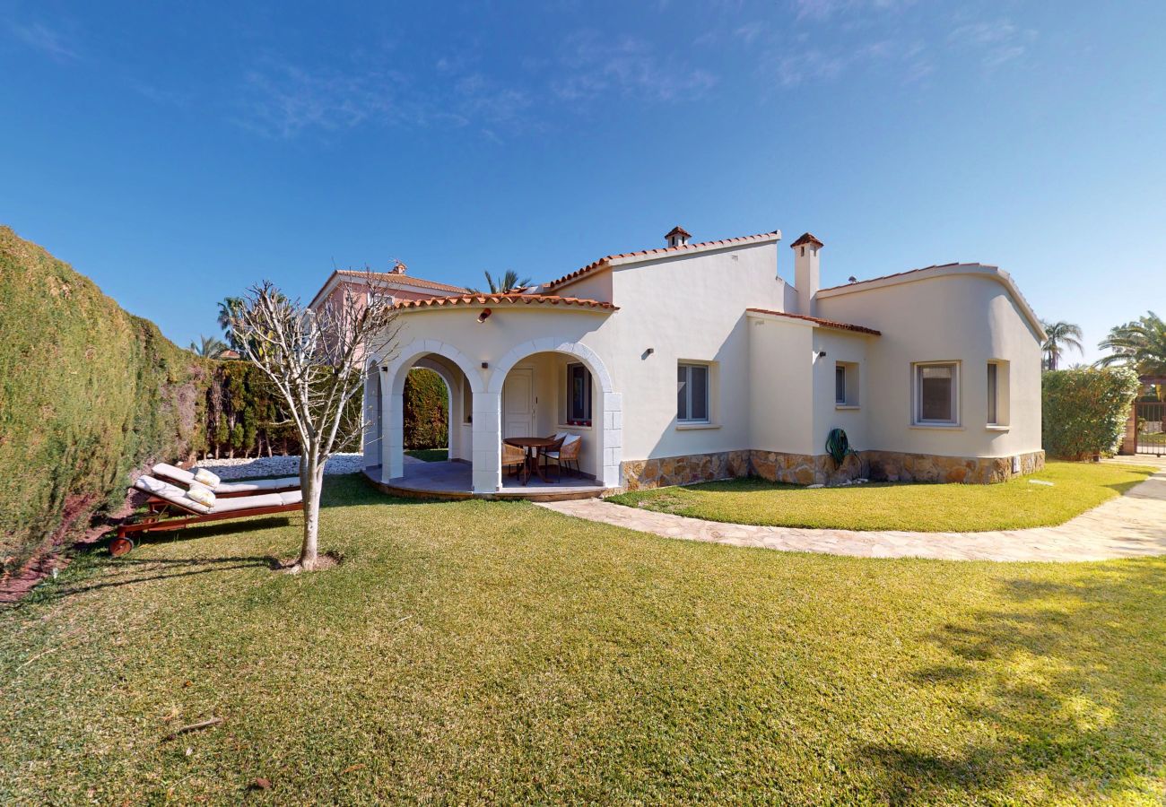 Apartment in Oliva - Villa Celestia By On Travel