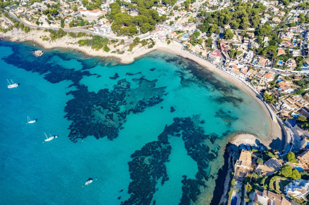 Descubre las playas de Moraira