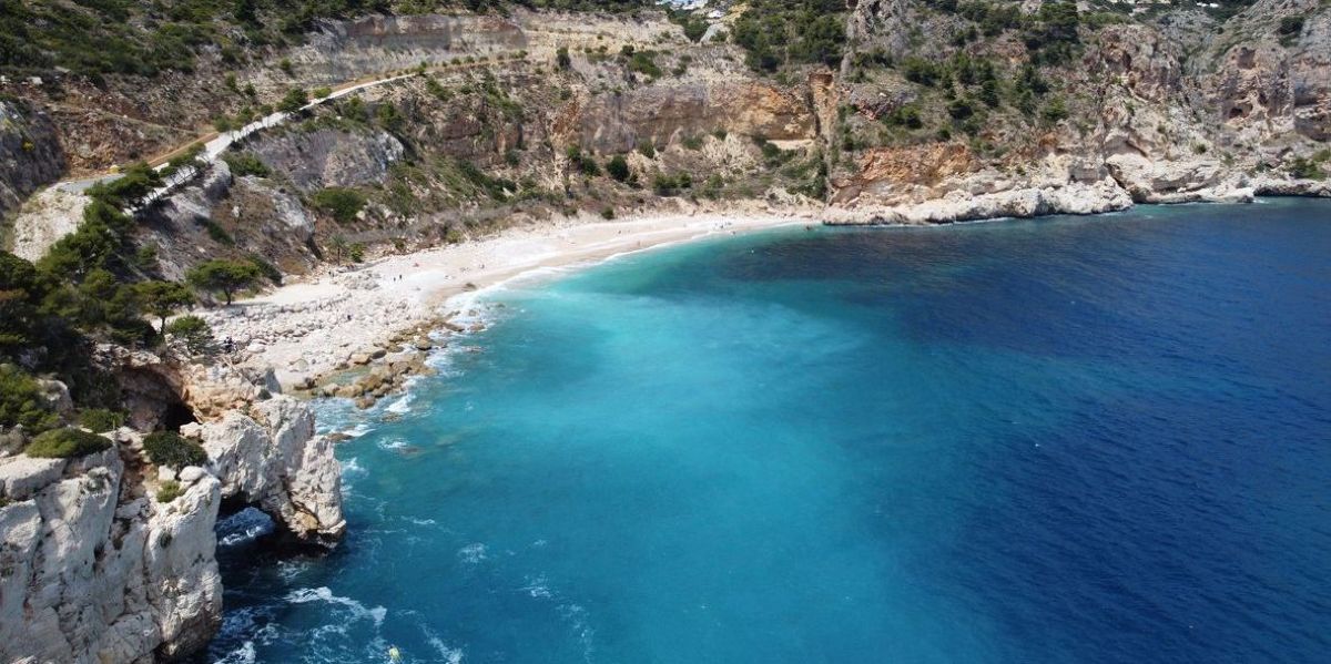 Cuevas-arcos-cala-moraig.jpg